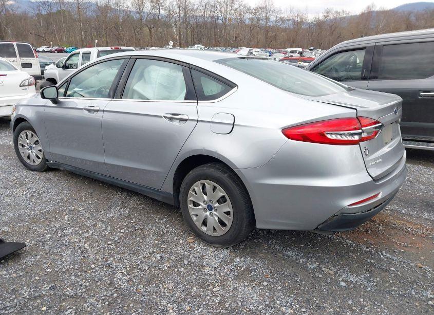 Photo 3 of 2020 Ford Fusion S (VIN 3FA6P0G77LR248300)