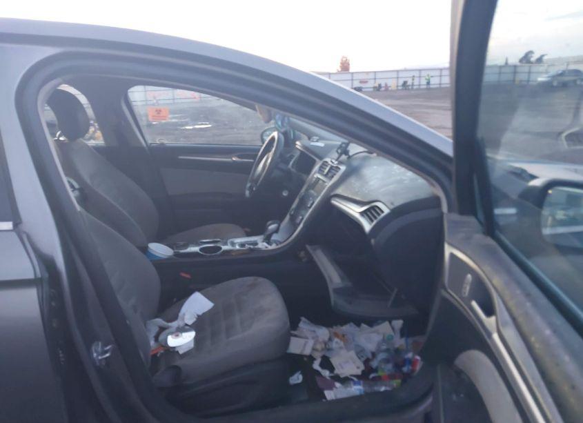 Photo 5 of 2013 Ford Fusion S (VIN 3FA6P0G78DR216442)