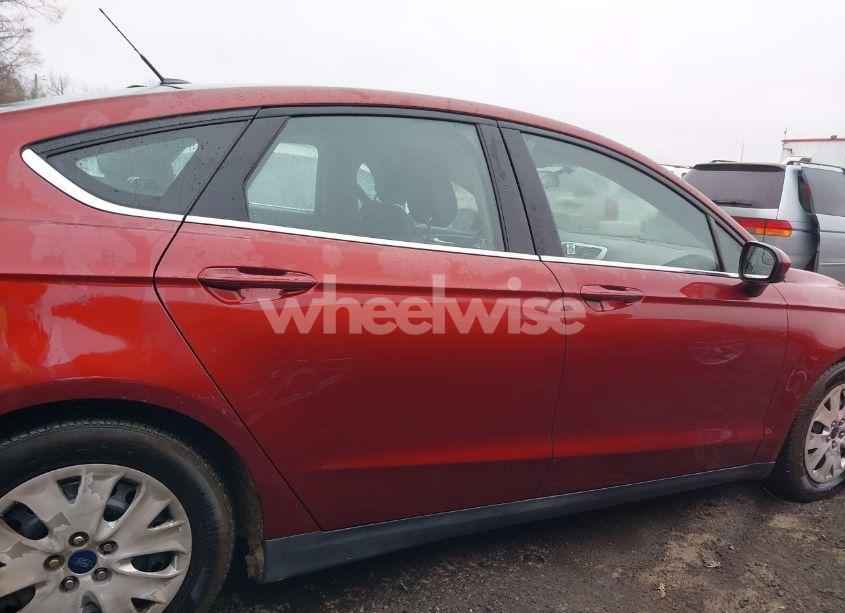 Photo 13 of 2014 Ford Fusion S (VIN 3FA6P0G78ER252746)