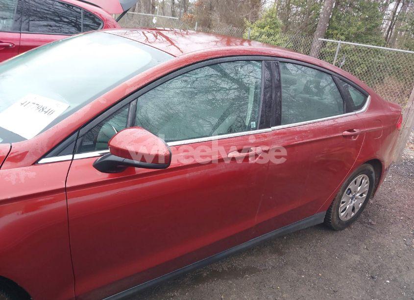 Photo 14 of 2014 Ford Fusion S (VIN 3FA6P0G78ER252746)