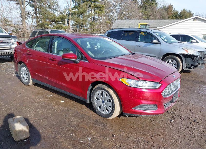2014 Ford Fusion S (VIN 3FA6P0G78ER352099) main photo