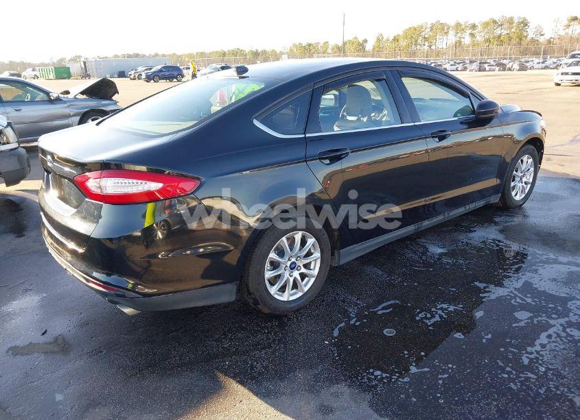 Photo 4 of 2015 Ford Fusion S (VIN 3FA6P0G78FR132480)