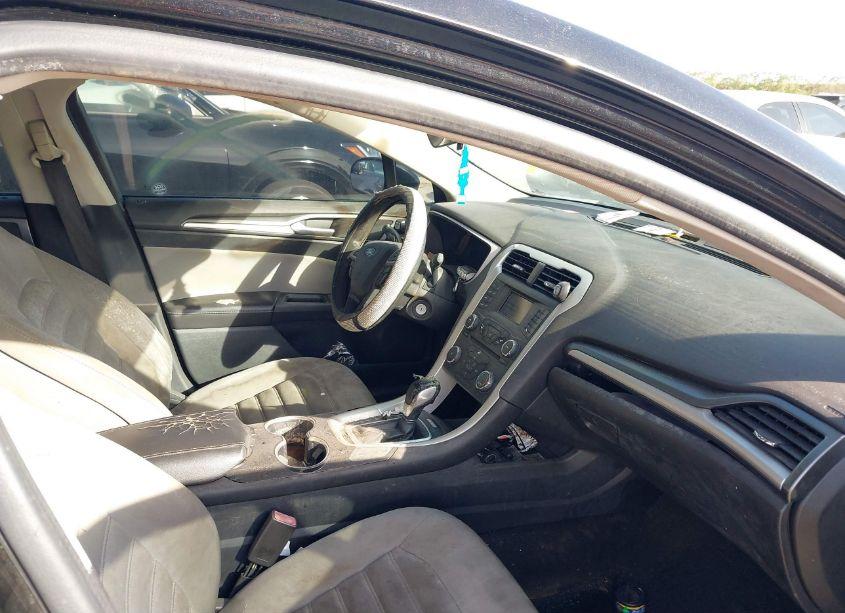 Photo 5 of 2015 Ford Fusion S (VIN 3FA6P0G78FR134794)