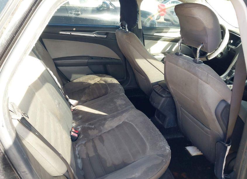 Photo 8 of 2015 Ford Fusion S (VIN 3FA6P0G78FR134794)