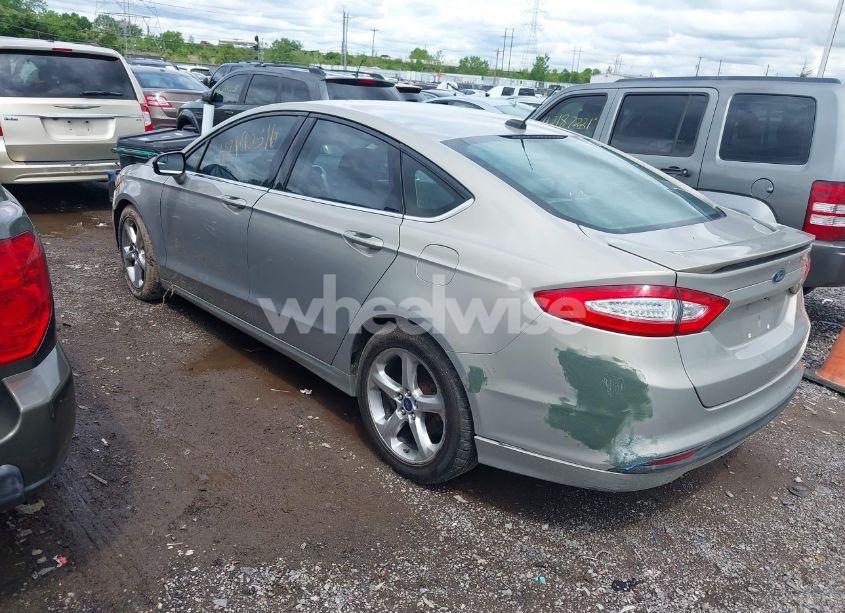 Photo 3 of 2016 Ford Fusion S (VIN 3FA6P0G78GR100968)