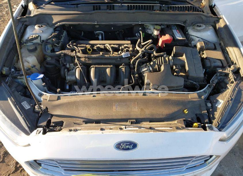 Photo 10 of 2016 Ford Fusion S (VIN 3FA6P0G78GR108973)