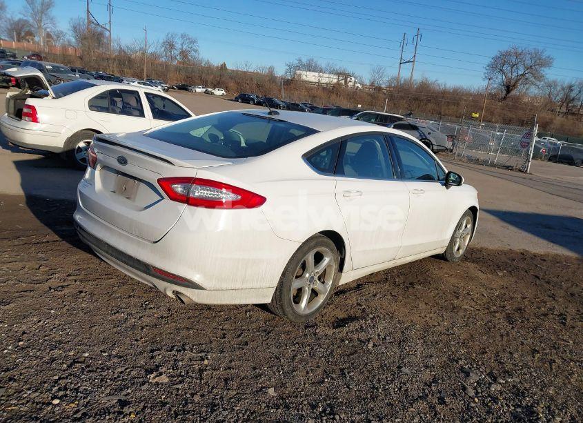 Photo 4 of 2016 Ford Fusion S (VIN 3FA6P0G78GR108973)