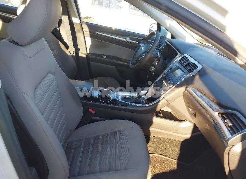 Photo 5 of 2016 Ford Fusion S (VIN 3FA6P0G78GR108973)