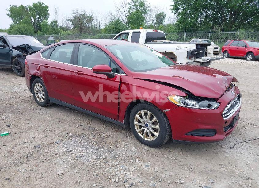 2016 Ford Fusion S (VIN 3FA6P0G78GR131105) main photo