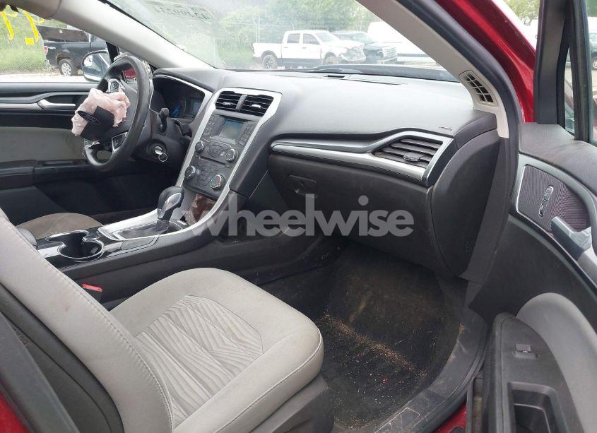 Photo 5 of 2016 Ford Fusion S (VIN 3FA6P0G78GR131105)