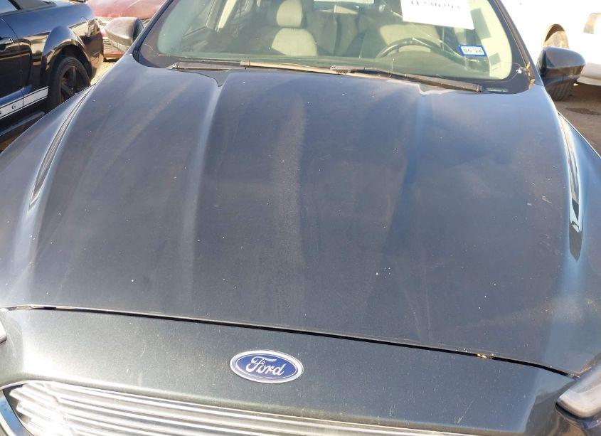 Photo 10 of 2016 Ford Fusion S (VIN 3FA6P0G78GR133565)