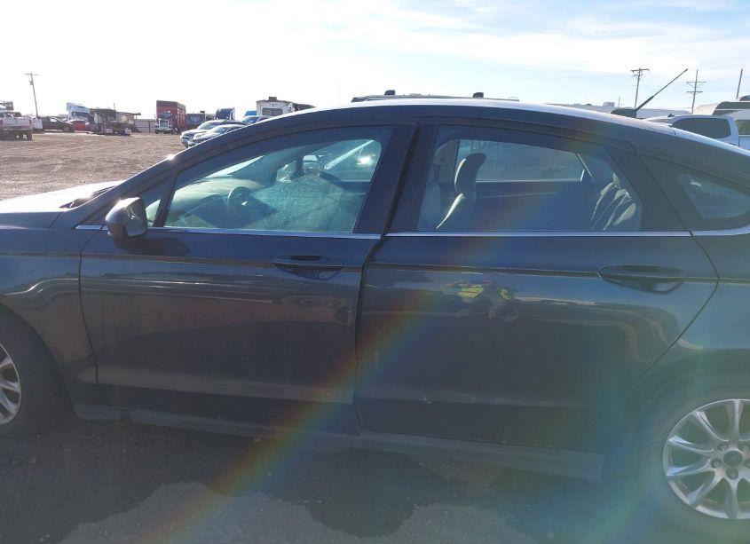 Photo 14 of 2016 Ford Fusion S (VIN 3FA6P0G78GR133565)