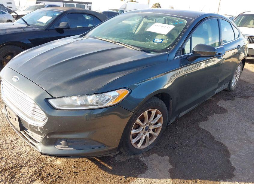 Photo 2 of 2016 Ford Fusion S (VIN 3FA6P0G78GR133565)