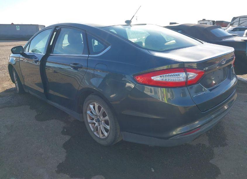 Photo 3 of 2016 Ford Fusion S (VIN 3FA6P0G78GR133565)