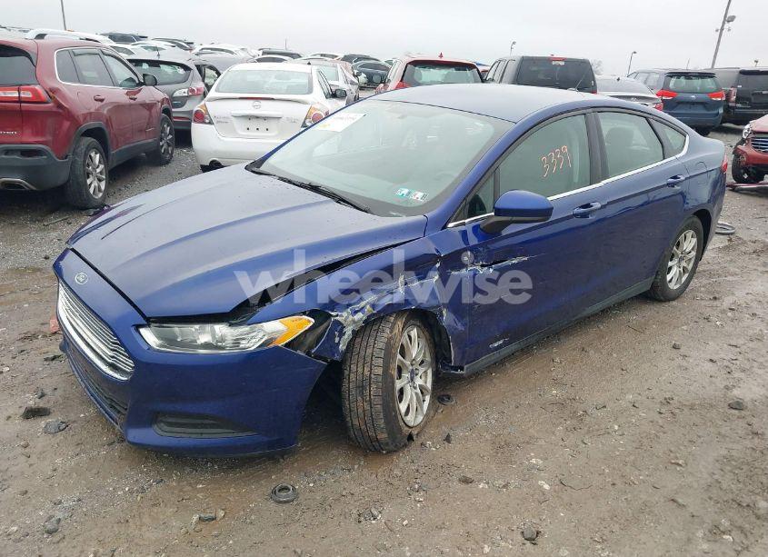 Photo 2 of 2016 Ford Fusion S (VIN 3FA6P0G78GR250918)