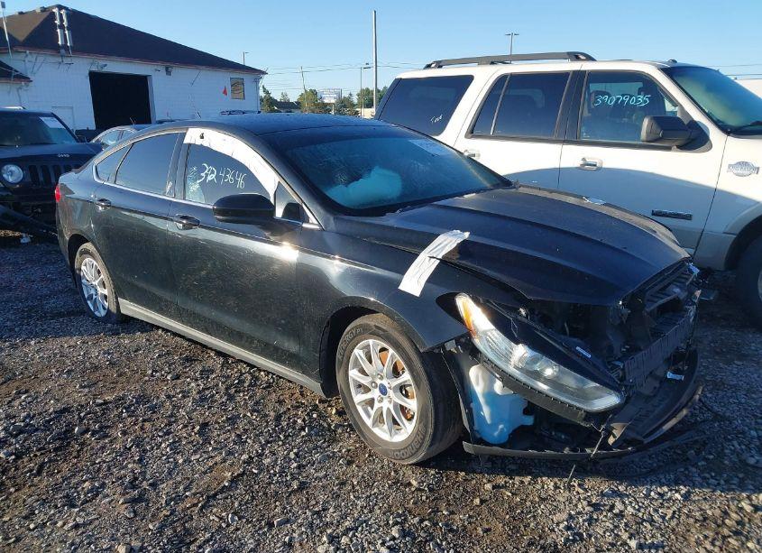 2016 Ford Fusion S (VIN 3FA6P0G78GR338433) main photo