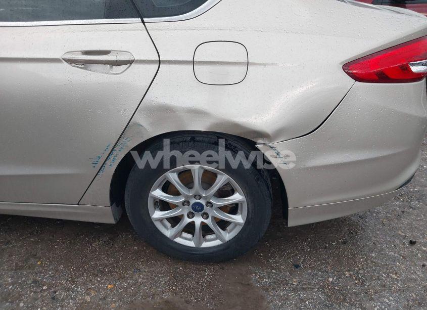 Photo 6 of 2017 Ford Fusion S (VIN 3FA6P0G78HR104794)