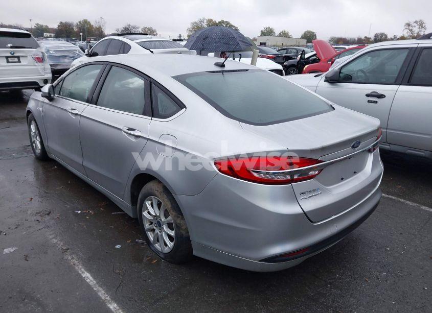 Photo 3 of 2017 Ford Fusion S (VIN 3FA6P0G78HR340202)