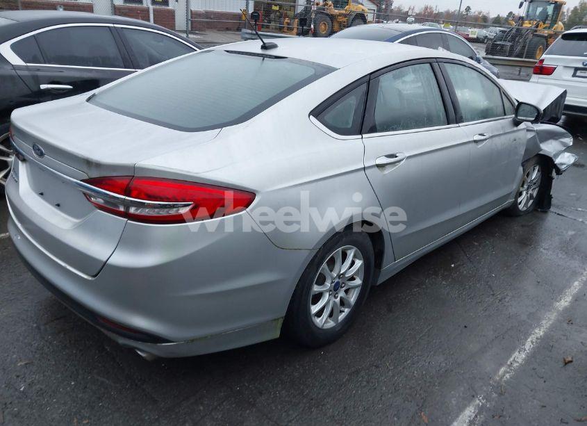 Photo 4 of 2017 Ford Fusion S (VIN 3FA6P0G78HR340202)