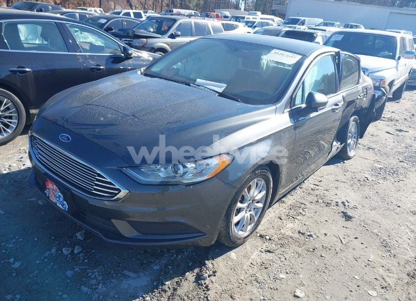 Photo 2 of 2017 Ford Fusion S (VIN 3FA6P0G78HR369523)