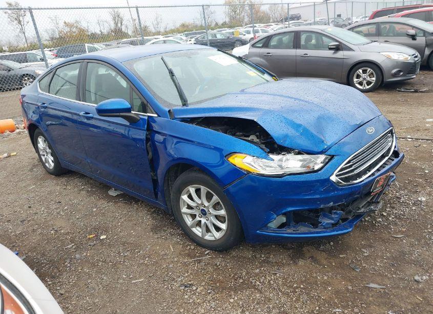 2017 Ford Fusion S (VIN 3FA6P0G78HR394664) main photo