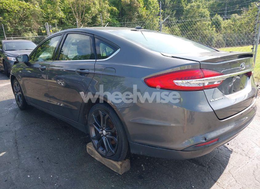 Photo 3 of 2018 Ford Fusion S (VIN 3FA6P0G78JR126624)