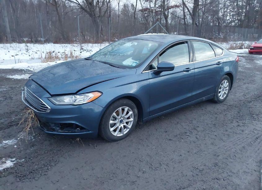 Photo 2 of 2018 Ford Fusion S (VIN 3FA6P0G78JR275874)