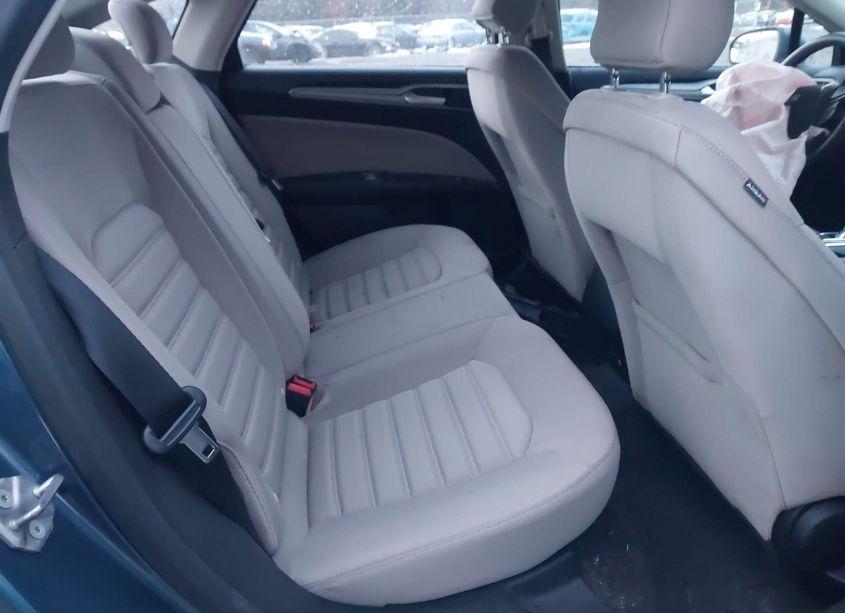 Photo 8 of 2018 Ford Fusion S (VIN 3FA6P0G78JR275874)