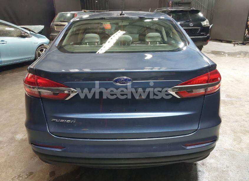 Photo 16 of 2019 Ford Fusion S (VIN 3FA6P0G78KR244660)