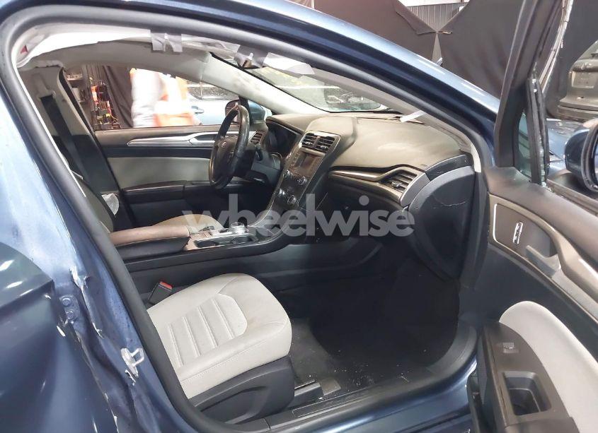 Photo 5 of 2019 Ford Fusion S (VIN 3FA6P0G78KR244660)