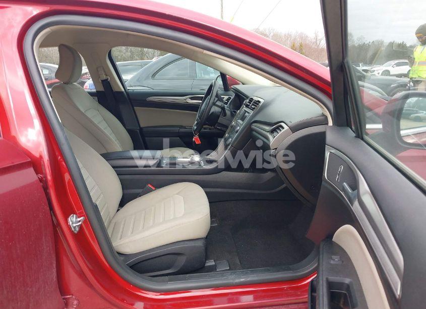 Photo 5 of 2019 Ford Fusion S (VIN 3FA6P0G78KR249535)