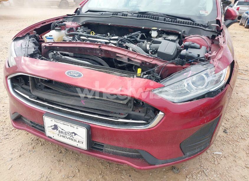 Photo 6 of 2019 Ford Fusion S (VIN 3FA6P0G78KR249535)
