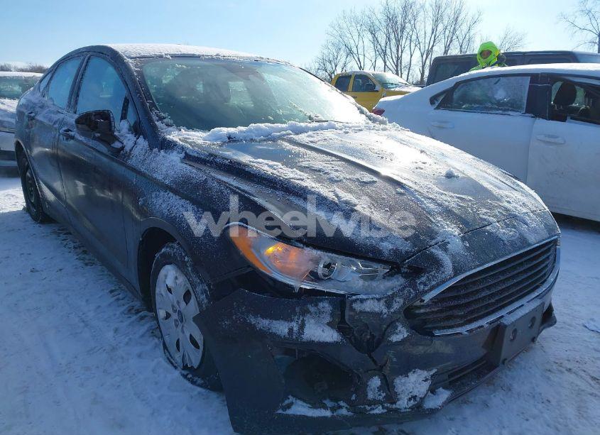 2020 Ford Fusion S (VIN 3FA6P0G78LR163546) main photo