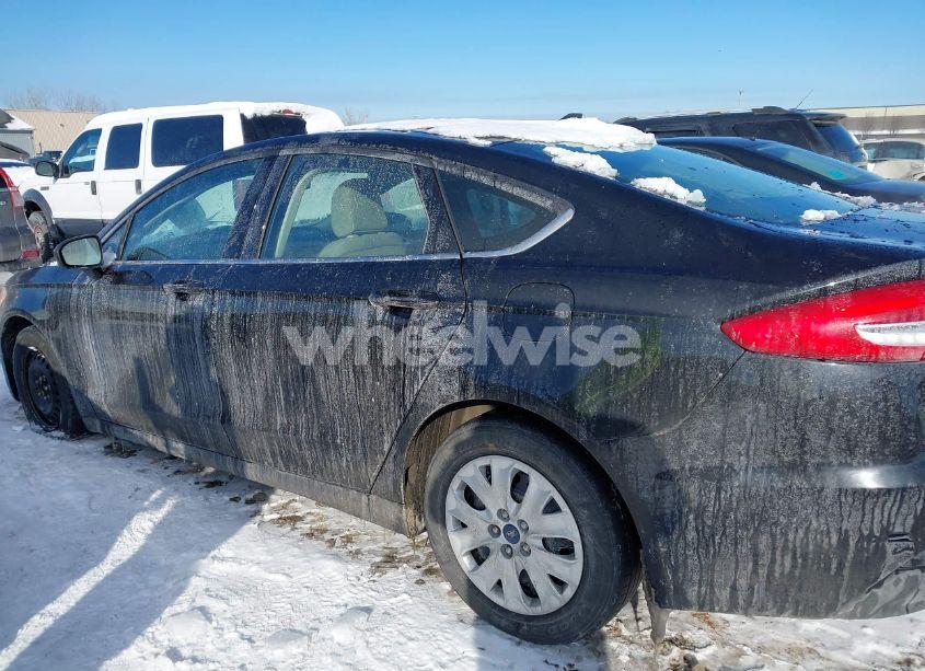 Photo 15 of 2020 Ford Fusion S (VIN 3FA6P0G78LR163546)