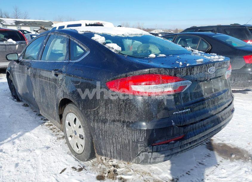Photo 3 of 2020 Ford Fusion S (VIN 3FA6P0G78LR163546)