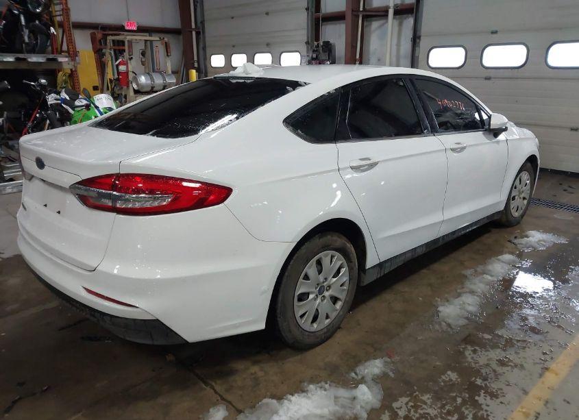Photo 4 of 2020 Ford Fusion S (VIN 3FA6P0G78LR215791)