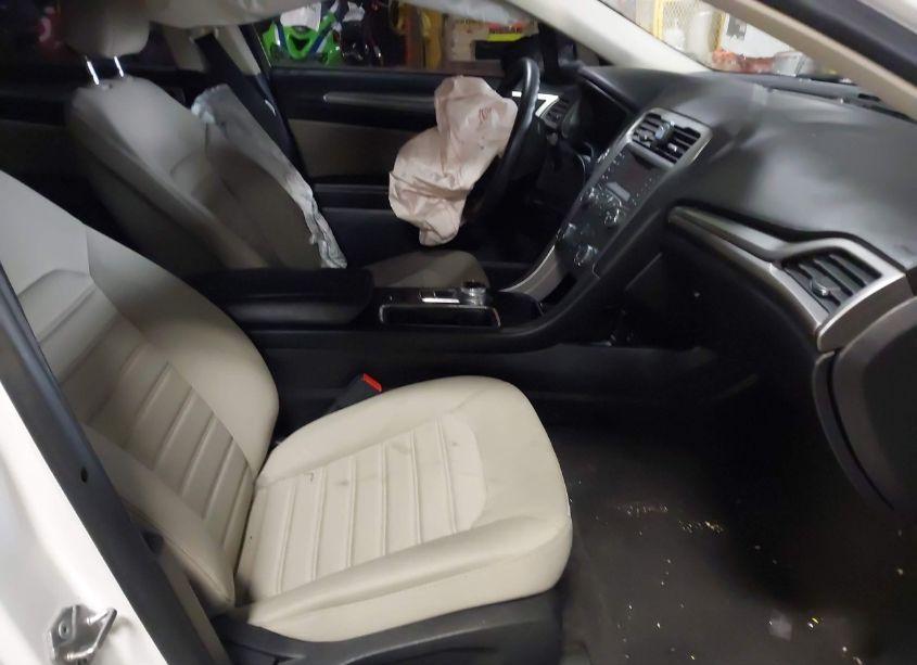 Photo 5 of 2020 Ford Fusion S (VIN 3FA6P0G78LR215791)