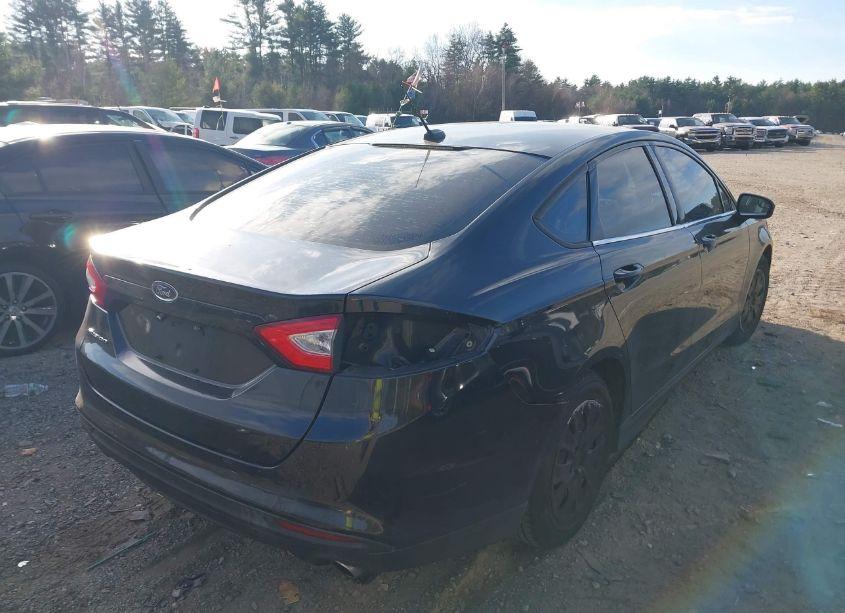 Photo 4 of 2013 Ford Fusion S (VIN 3FA6P0G79DR146059)