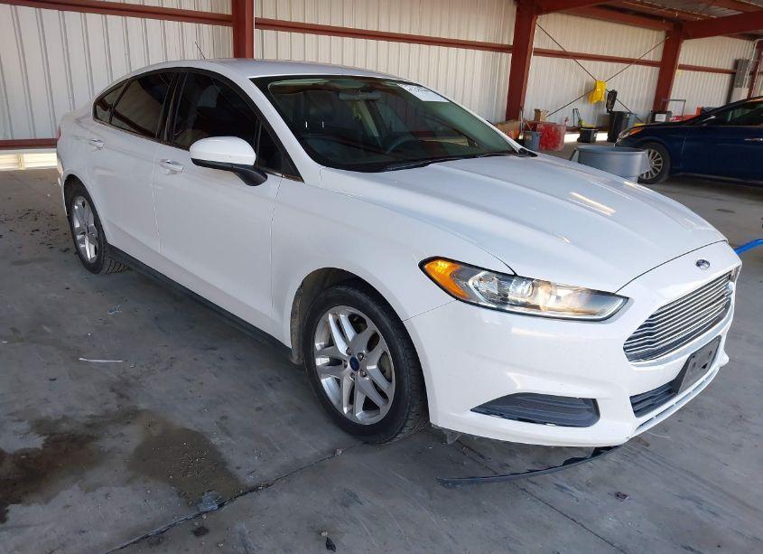 2014 Ford Fusion S (VIN 3FA6P0G79ER158858) main photo