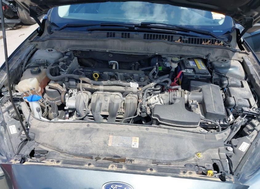 Photo 10 of 2015 Ford Fusion S (VIN 3FA6P0G79FR104574)