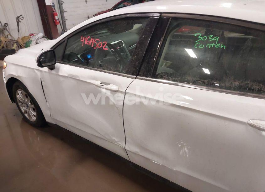 Photo 6 of 2015 Ford Fusion S (VIN 3FA6P0G79FR146114)