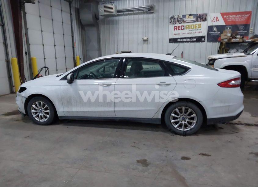 Photo 14 of 2015 Ford Fusion S (VIN 3FA6P0G79FR160787)