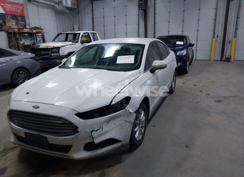 Photo 2 of 2015 Ford Fusion S (VIN 3FA6P0G79FR160787)