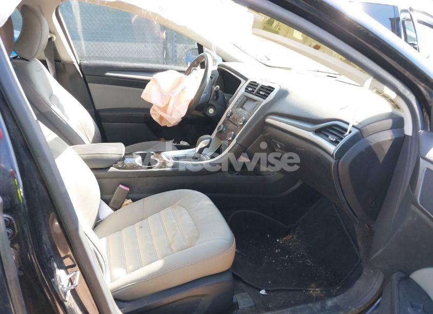 Photo 5 of 2015 Ford Fusion S (VIN 3FA6P0G79FR206599)