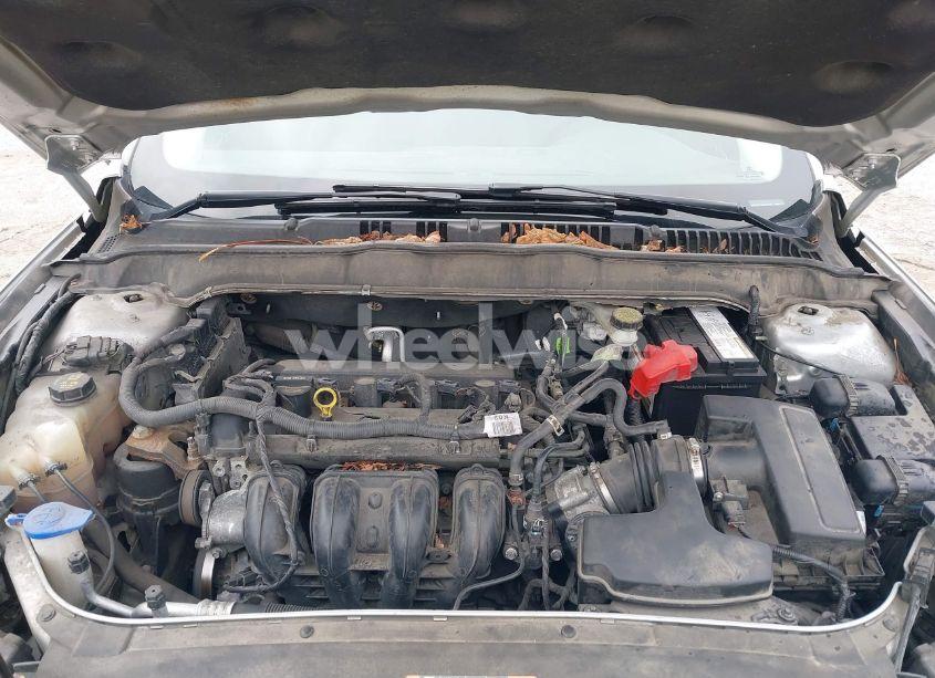 Photo 10 of 2015 Ford Fusion S (VIN 3FA6P0G79FR255432)