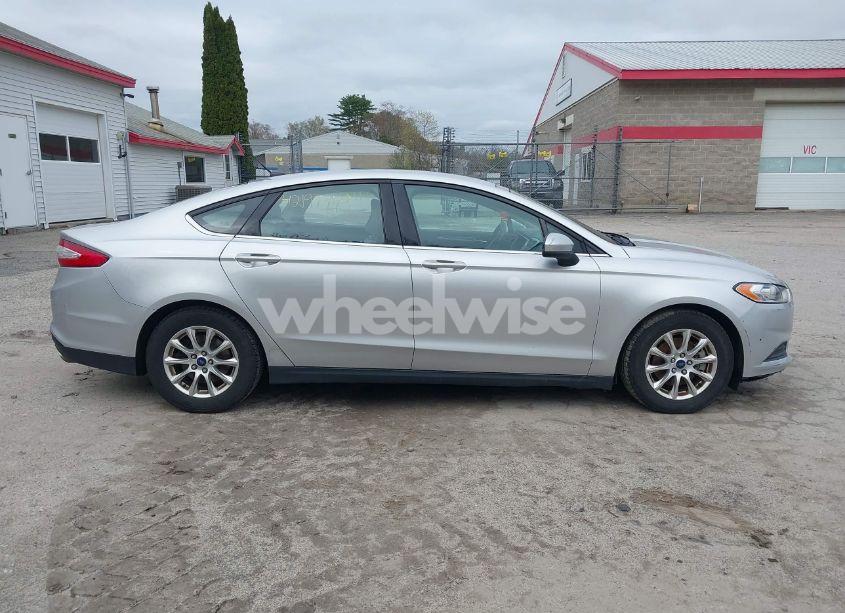 Photo 13 of 2015 Ford Fusion S (VIN 3FA6P0G79FR255432)