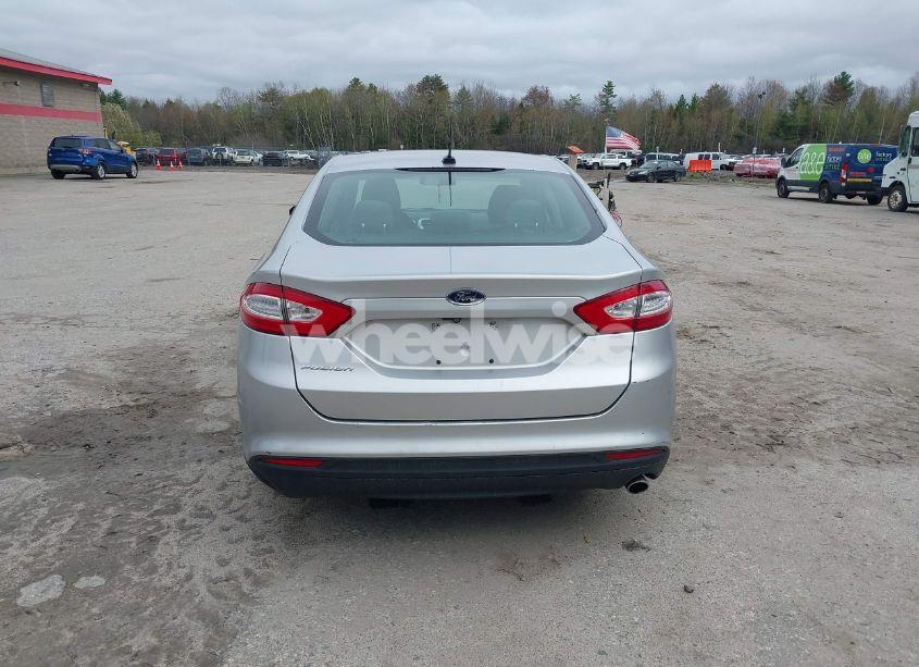Photo 16 of 2015 Ford Fusion S (VIN 3FA6P0G79FR255432)