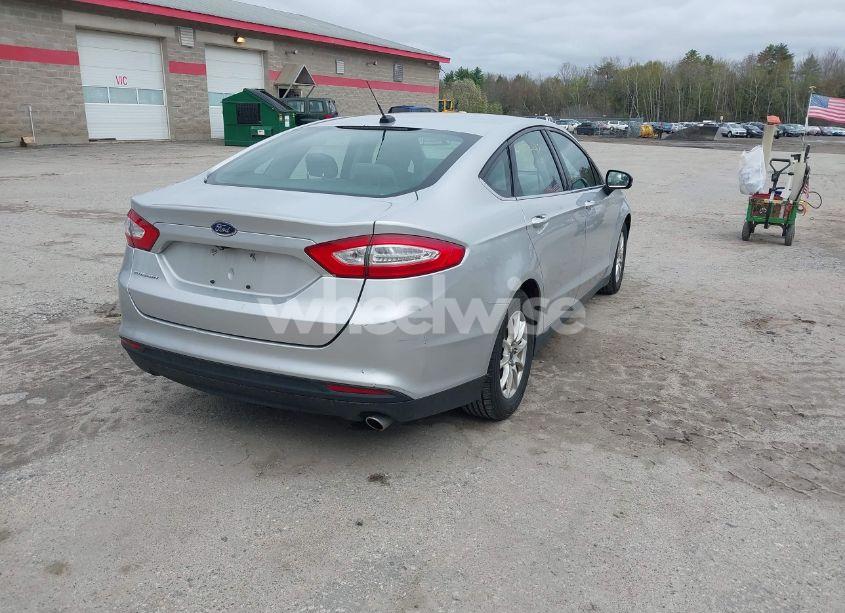 Photo 4 of 2015 Ford Fusion S (VIN 3FA6P0G79FR255432)