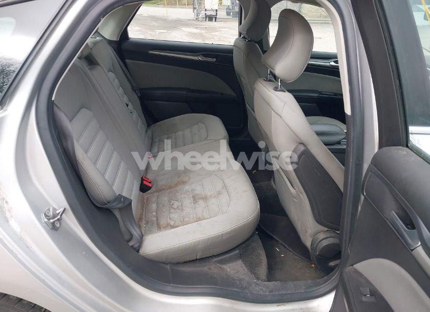 Photo 8 of 2015 Ford Fusion S (VIN 3FA6P0G79FR255432)