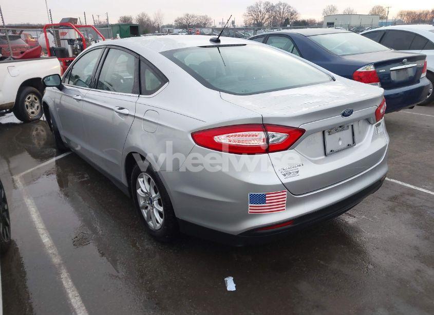 Photo 3 of 2015 Ford Fusion S (VIN 3FA6P0G79FR262395)